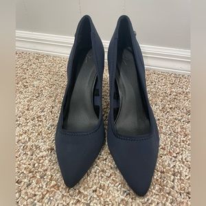 Simply Vera - Vera Wang Navy Blue Heels